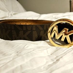 Womens Michael Kors logo belt size L